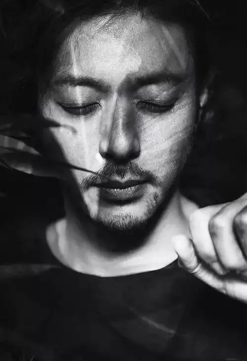 壁纸雅痞大叔的鼻祖只有这位长发大叔