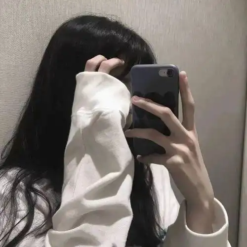 遮脸头像女生图片 自拍遮脸头像女生真人可爱