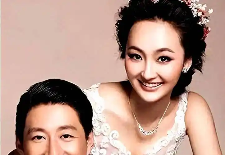 或许,再多的名和利都救不了48岁的于震!_方柏霓_观众_时间