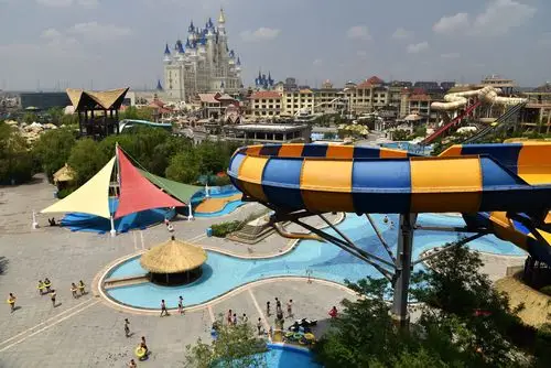 原创戏水冲浪过山车东北最大的游乐场沈阳热高乐园燃爆你的夏日激情