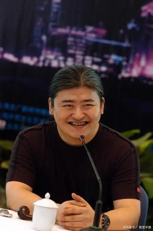 刘欢:父母都已去世,他忍受病痛折磨,担心大龄女儿的婚事