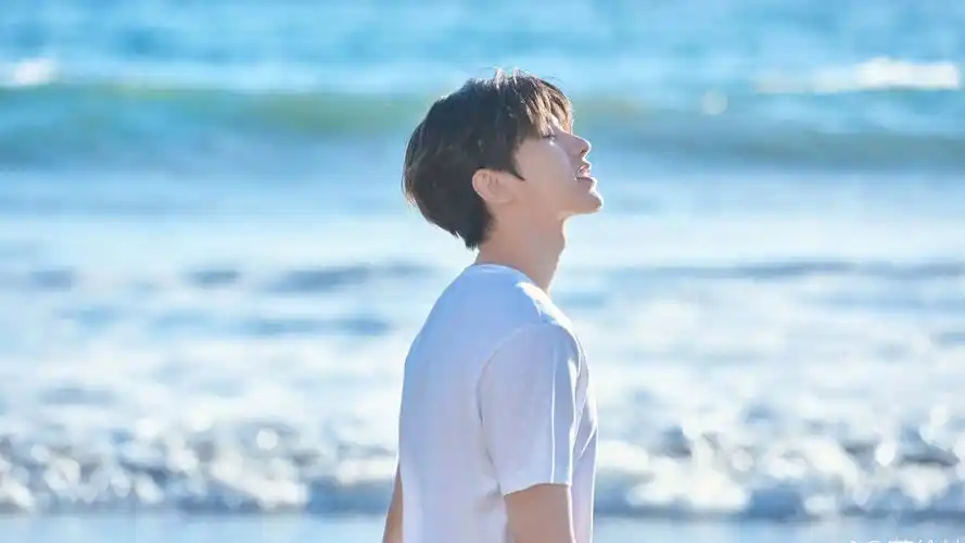 蔡徐坤图片,4k高清明星图片,娟娟壁纸