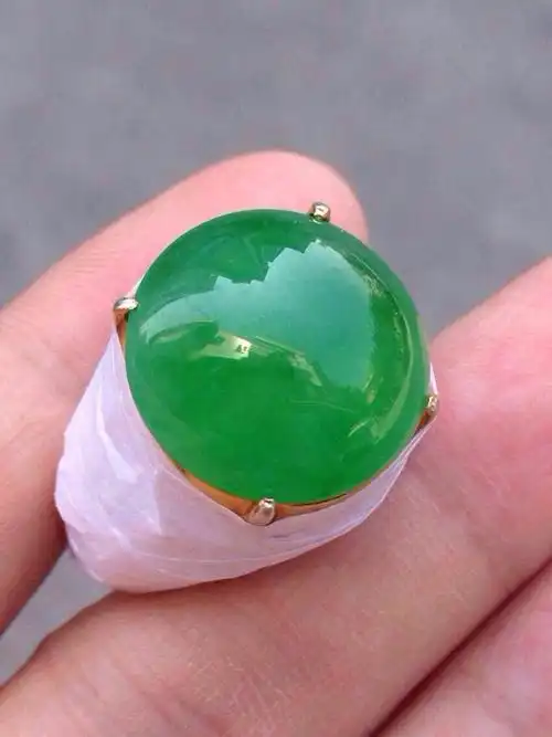 翡翠戒面这样挑选