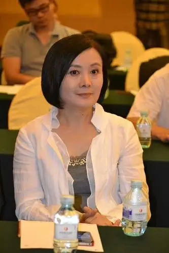 娜仁花华表封后 凭《额吉》再入围金鸡百花