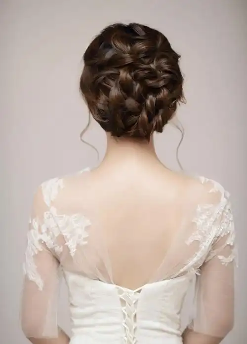 最新敬酒服发型编发敬酒服长发发型