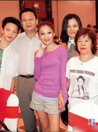 张韶涵近况她为什么和妈妈闹翻原来是因为好男人张镐哲