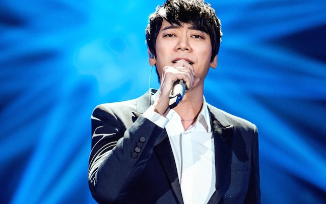 歌手信辟谣将3亿房产赠女友,相恋17年分手,回应:从情人变朋友