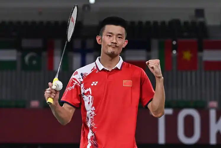 新华社照片,东京,2021年7月29日7月29日,中国选手谌龙庆祝获胜.