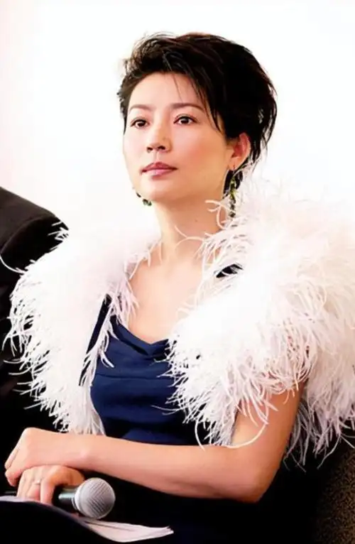 著名央视主持人王小丫:一路好好的!病床上21字留言催人泪下