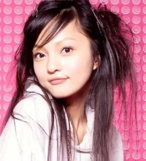 张韶涵男朋友(38岁的张韶涵是邓伦肖战的偶像)