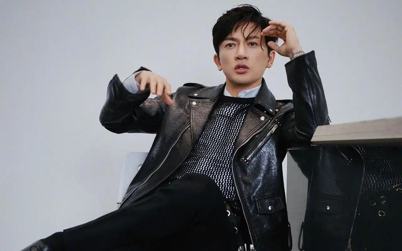 苏有朋帅气写真图片桌面壁纸