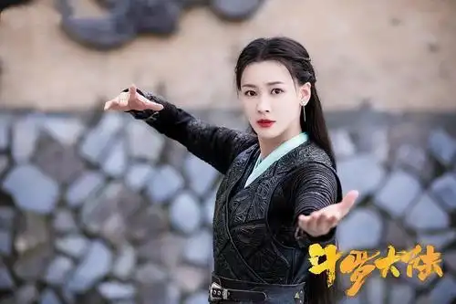 斗罗大陆电视剧版宁荣荣演员丁笑滢真好看