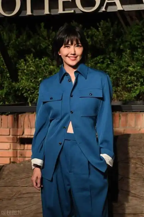 孙燕姿这身材,这才是尤物啊!