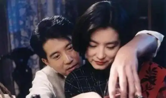 回顾秦汉与林青霞虐恋20年如今他的处境证明周润发没说错