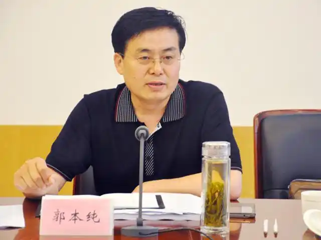 省编办召开公共服务清单专题研讨暨专家论证会