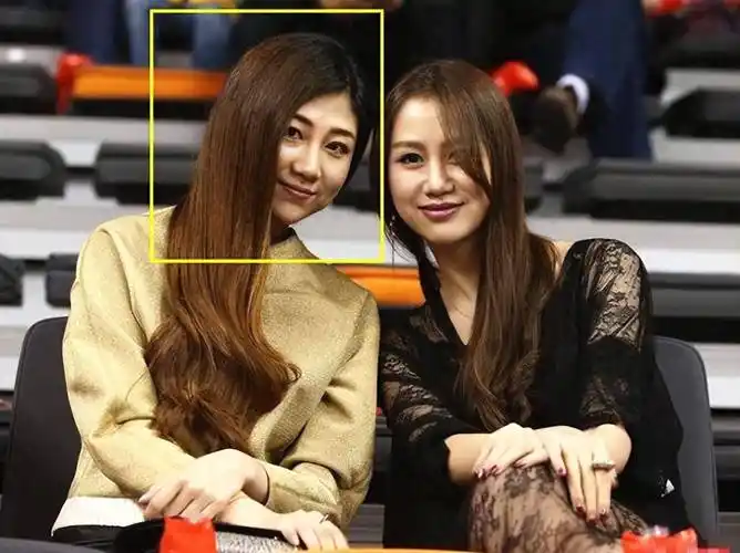 这位女人名叫吴迪,她是宏远集团董事长陈海涛的夫人,也是广东宏远男篮