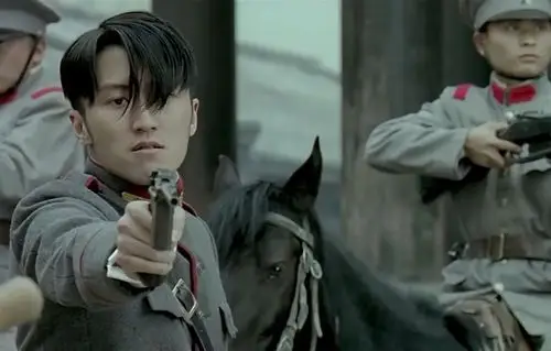 67关注新少林寺剪辑中 刘德华,谢霆锋兄弟二人螳螂 黄雀在后.