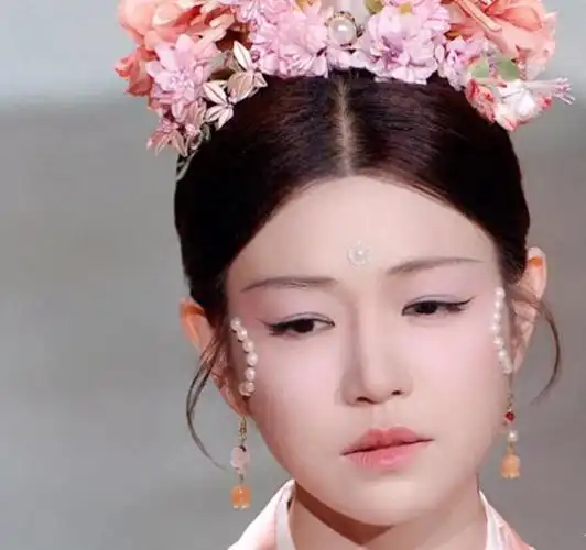 如果于正有央视的一半审美陈妍希当年就不会被骂成小笼包