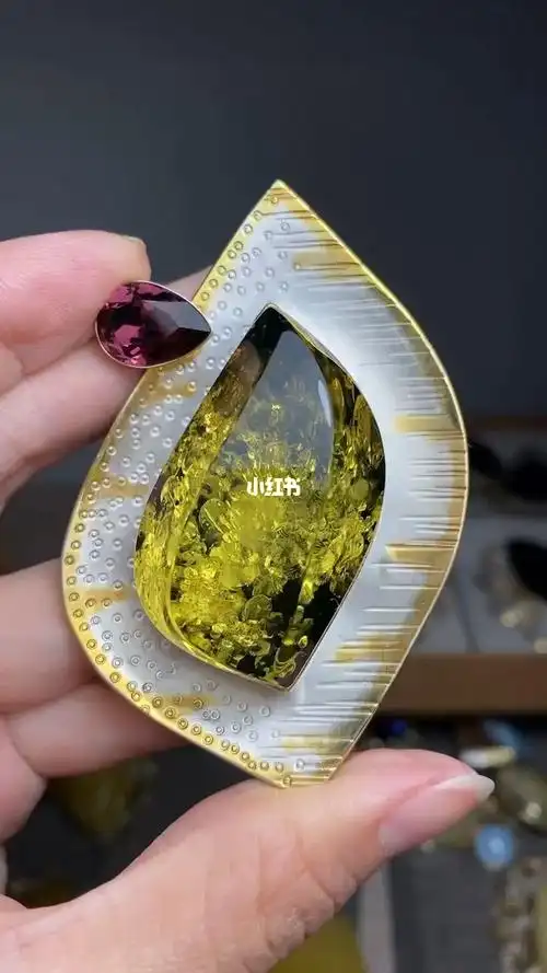 绿珀爆花吊坠波兰设计