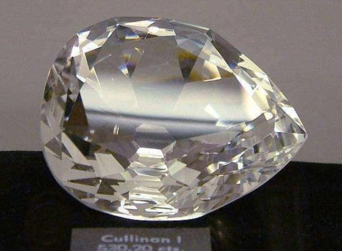 世界上最大的钻石,重达3106.75克拉