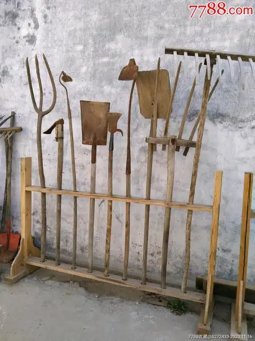 老年代,农业用的农业工具一套,品相如图,展厅摆饰,值得收藏