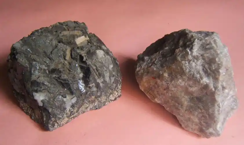 环航矿石小知识:钨矿石——黑钨矿