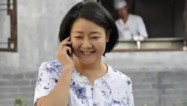 帅气演员丈夫把她宠成宝|黄渤|老戏骨|青岛往事|外来媳妇_网易订阅