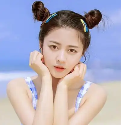 女生扎什么头发好看:8款夏季消暑与减龄的时尚发型