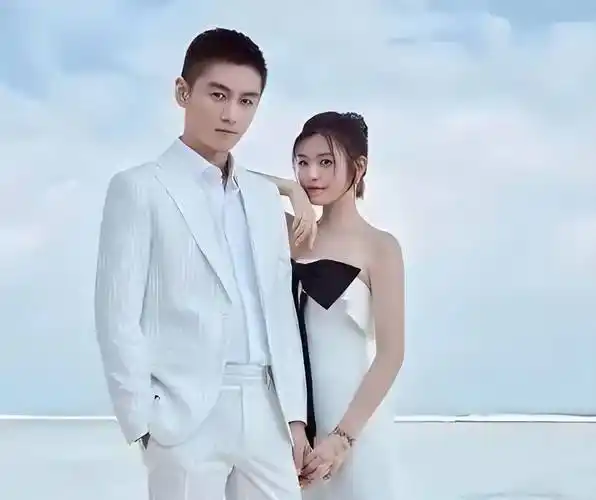 原创娱乐圈八卦刘亦菲任嘉伦唐嫣刘诗诗冯绍峰菅青子成毅杨幂