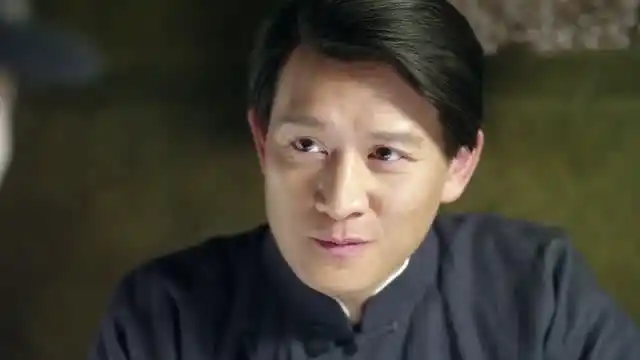 胭脂:冯曼娜与线人取得联系,这汉奸太可恨了