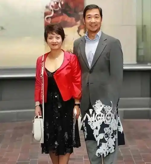 67岁邓婕:离婚协议成她一生的痛,养女越长越像丈夫张国立