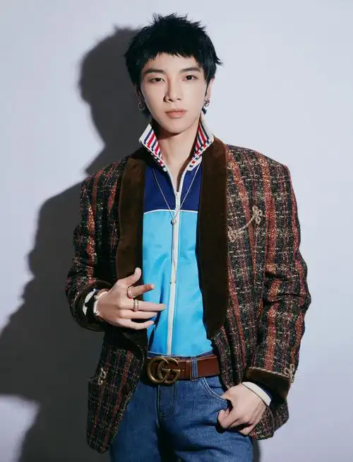 2020年12月4号华晨宇出席智族gqmoty年度人物盛典一