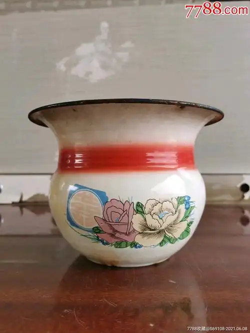 70年代搪瓷痰盂
