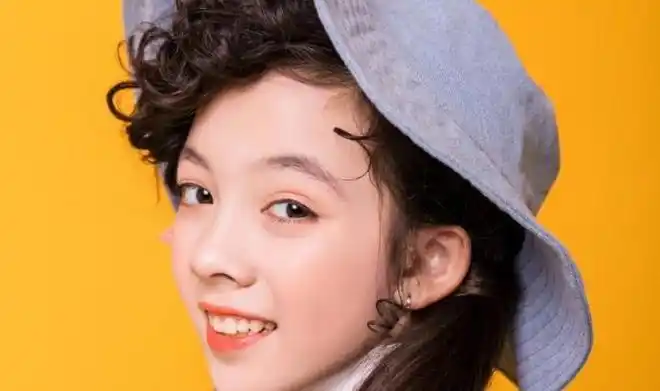 刘黛希和赵今麦谁漂亮姐妹俩近照对比差异巨大