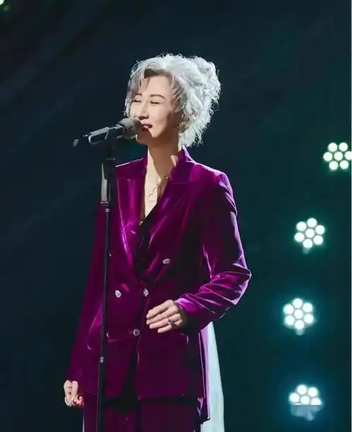 叶倩文,杨千嬅最近太美了,她们才是真正的大女主_文咏珊_精神_郑秀文