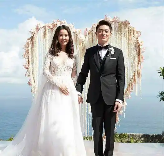 有人说两个人是因为孩子结的婚,也有人觉得霍建华之所以会娶林心如