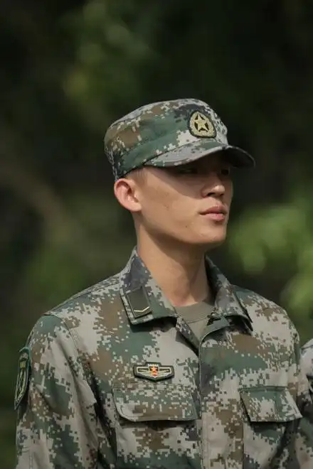 真男侦察兵欧豪遭魔障实弹打靶亟待零的突破