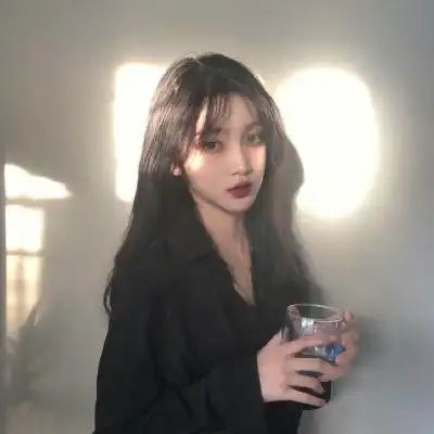 高冷气质抖音最潮最火女生头像