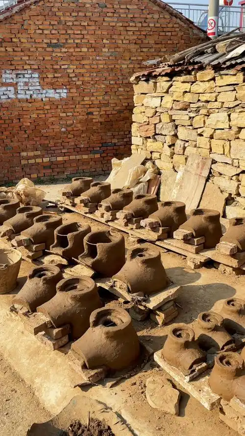 山里的手工泥巴炉子!