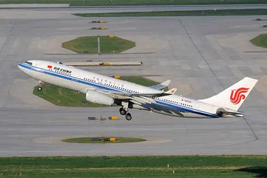 资料图:国航a330客机起飞.(摄影:陈诚 版权所有 不得转载)