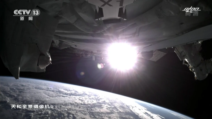 杨洋组织的"太空营救"中, 那2小时到底发生了什么?