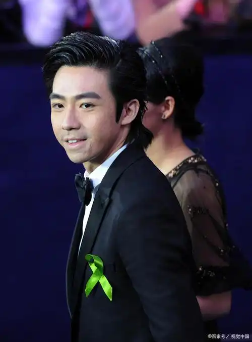 俞灏明的无私,任家萱的沉默,他们之间到底发生了什么?