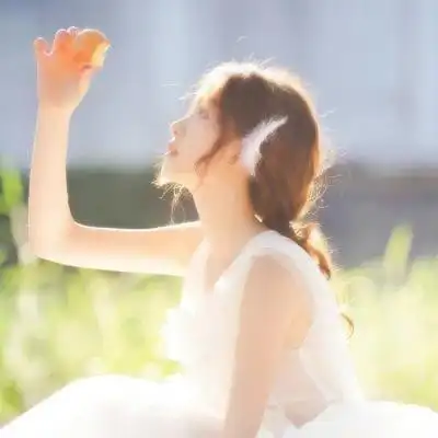 高清唯美好看的图片头像女生气质侧脸_女生头像_美头网