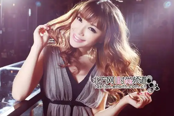 维妮娜真实身高也就1