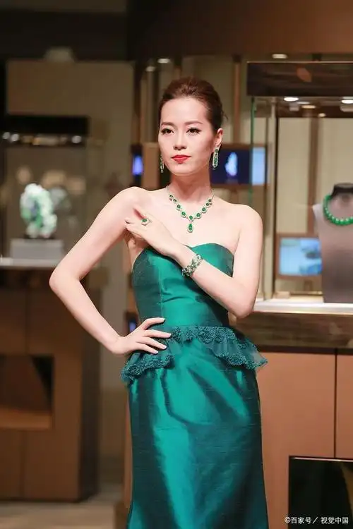 翡翠之美:为什么众多明星都喜欢翡翠呢?