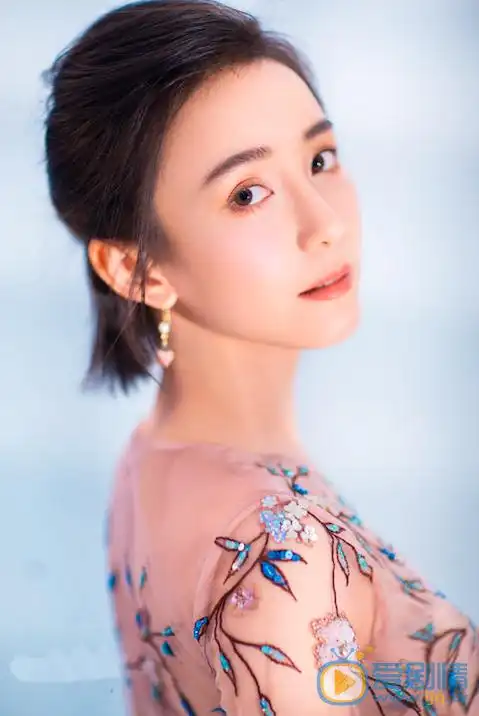 陆怡璇个人资料简介_陆怡璇图片写真_生活照_家庭背景-明星库