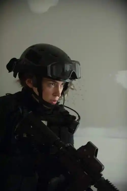 沼泽地_电影_社会