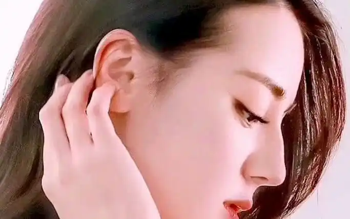 迪丽热巴的侧脸有多绝,看完你会发现女娲真的会偏心…女娲炫技,绝色之