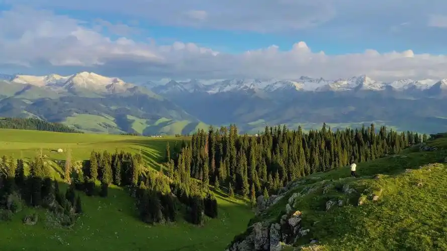 8日游新疆_新疆8日游路线-牧马部落旅游网