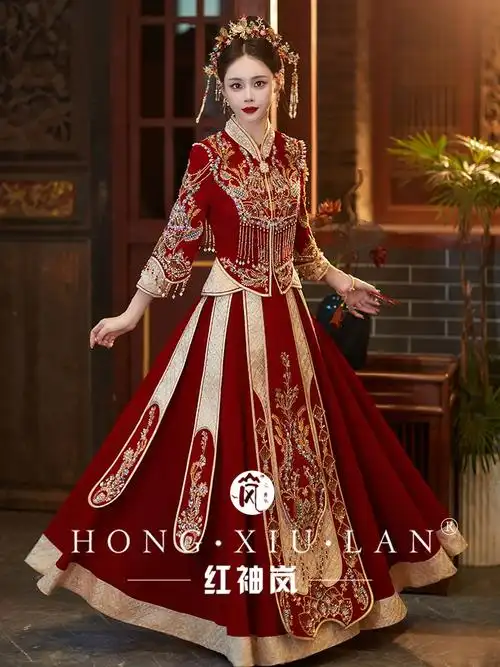 中式结婚礼服敬酒服女出阁服新娘红色嫁衣高档丝绒秀禾服2023新款